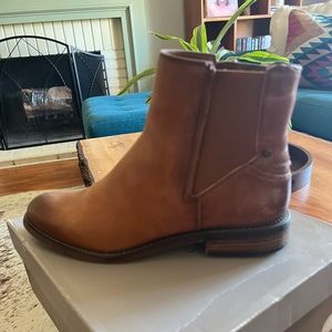 Franco Sarto “Horrace” ankle boots in Cognac
